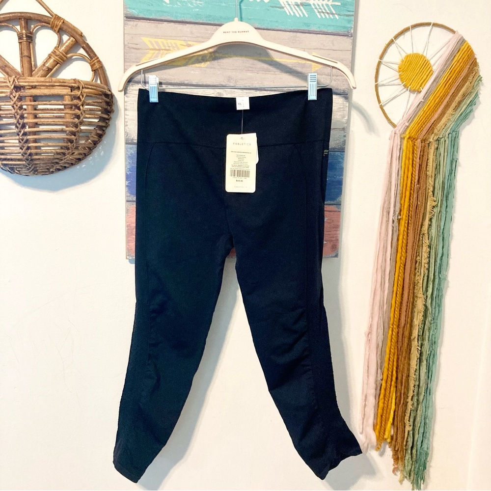 NWT Fabletics Sync High-Waisted Perforated 7/8 Leggings